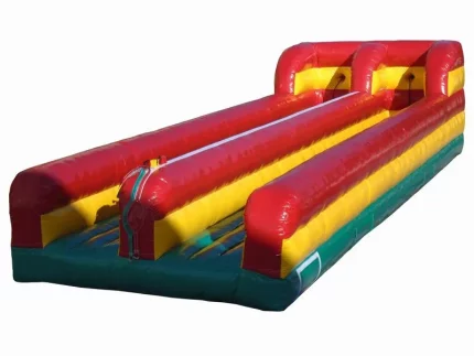 Château gonflable toboggan double piste rouge et jaune, idéal pour événements et fêtes, haute qualité, prix abordable, à acheter en ligne.